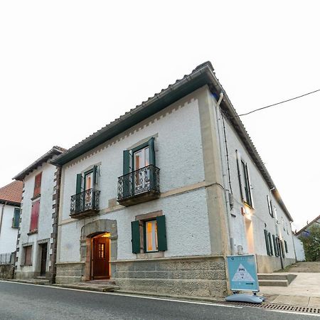 Lorentx Aterpea Burguete Esterno foto