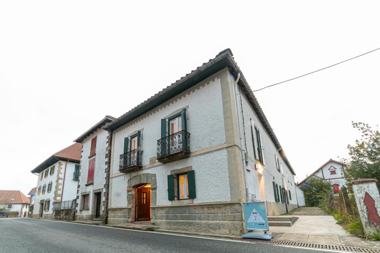 Lorentx Aterpea Burguete Esterno foto